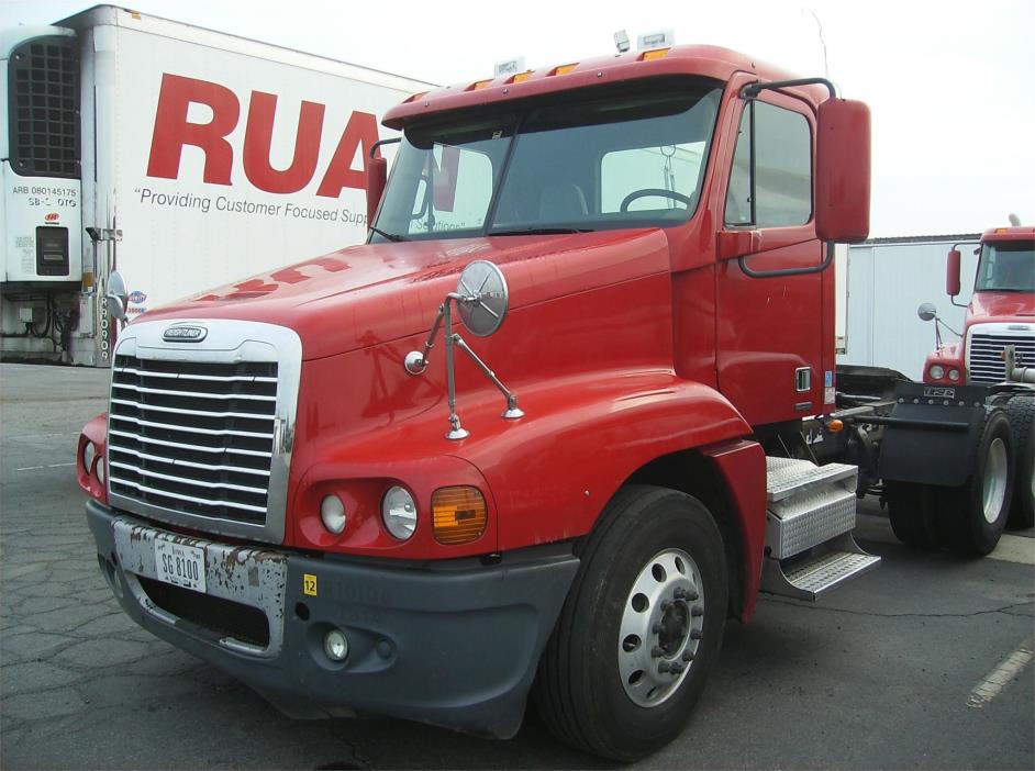2011 Freightliner Century 120  Conventional - Day Cab