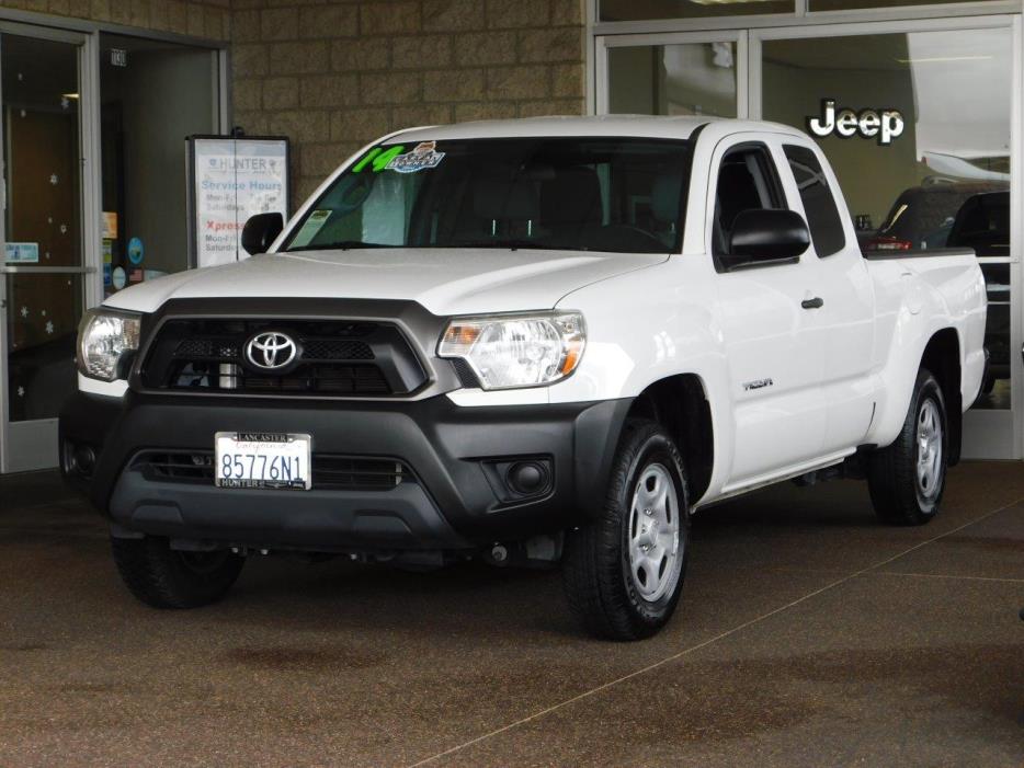 2014 Toyota Tacoma  Pickup Truck