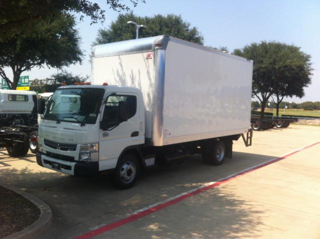 2016 Mitsubishi Fec72s  Box Truck - Straight Truck