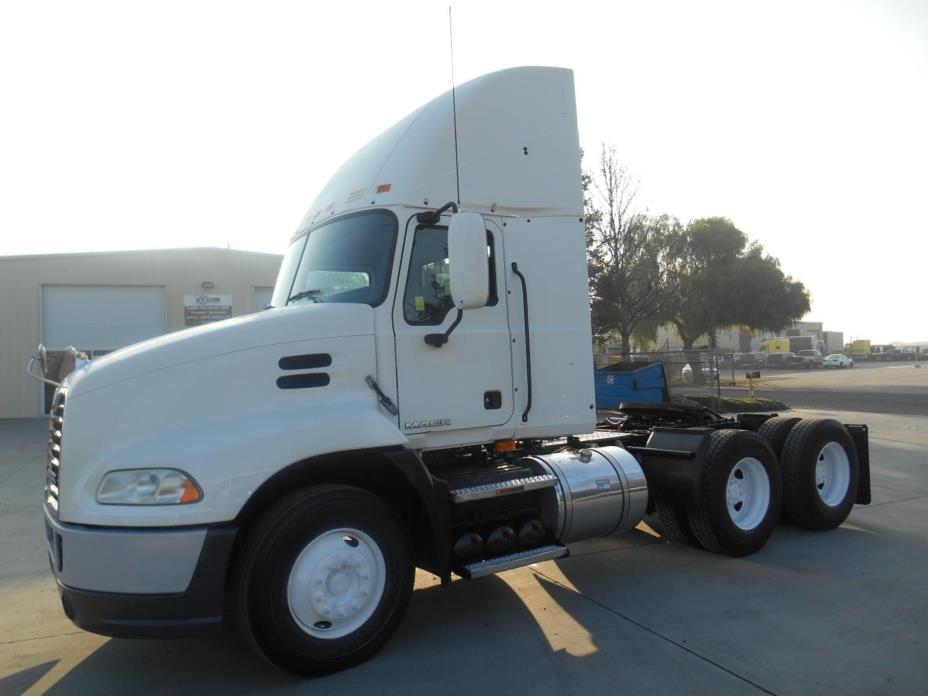 2010 Mack Mr821  Conventional - Day Cab