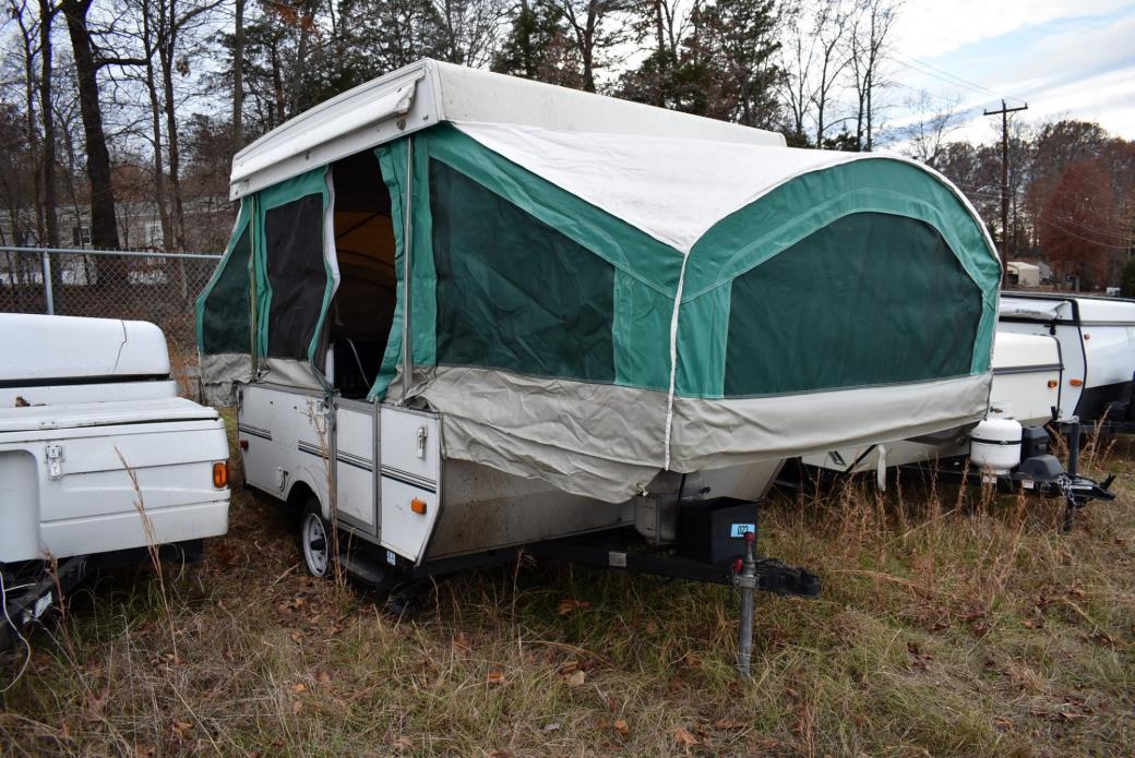 2005 Coachmen CLIPPER 086