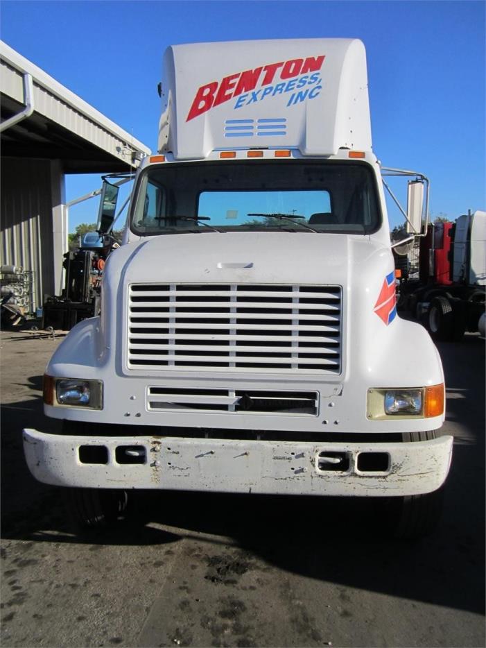 1996 International 8100  Conventional - Day Cab