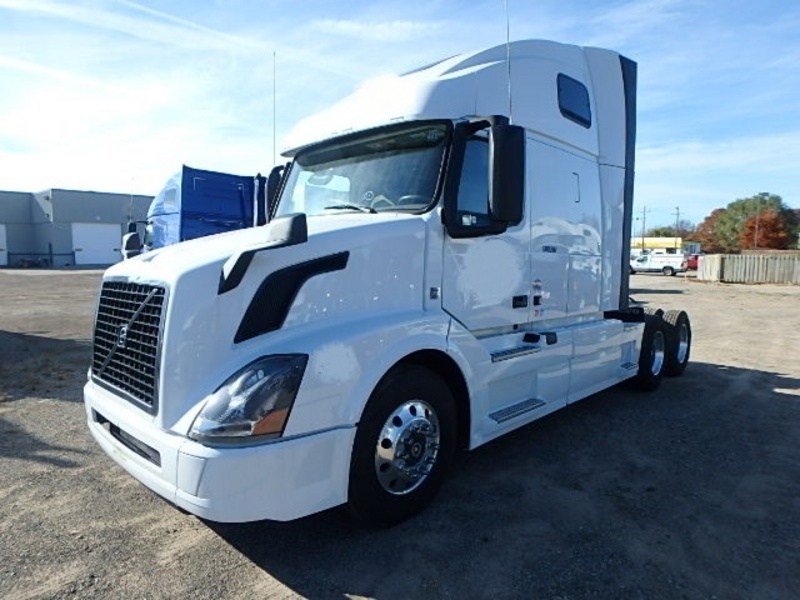 Volvo Vnl64t 670 cars for sale in Michigan