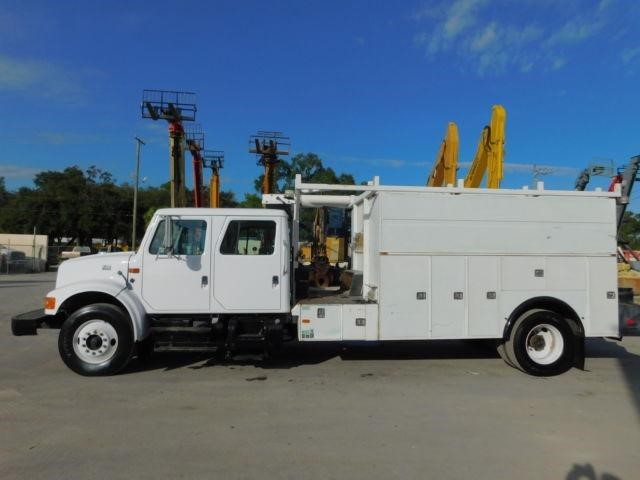 2002 International 4700  Cab Chassis