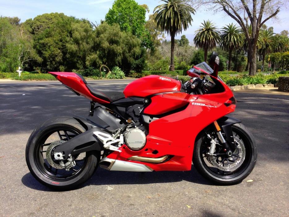 2015 Ducati SUPERBIKE 1199 PANIGALE
