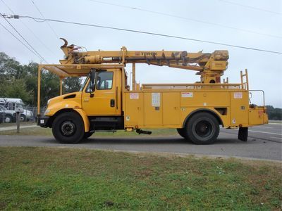 2006 International 4300  Digger Derrick