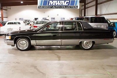 1995 Cadillac Fleetwood  ONE OWNER~RARE BLACK/BORDEAUX RED INTERIOR~LT1~BROUGHAM~WHITEWALLS~