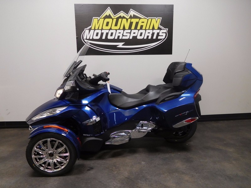 2017 Can-Am Spyder RT Limited 6-Speed Semi-Automatic (SE6)