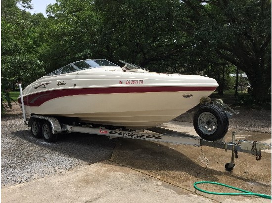 2001 Rinker 232 Captiva