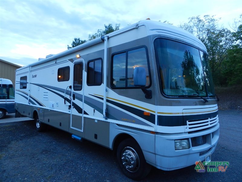 2004 Fleetwood Rv Bounder 36S