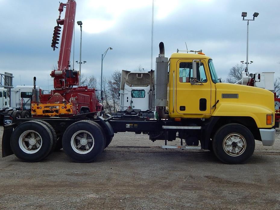 1995 Mack Ch613  Conventional - Day Cab