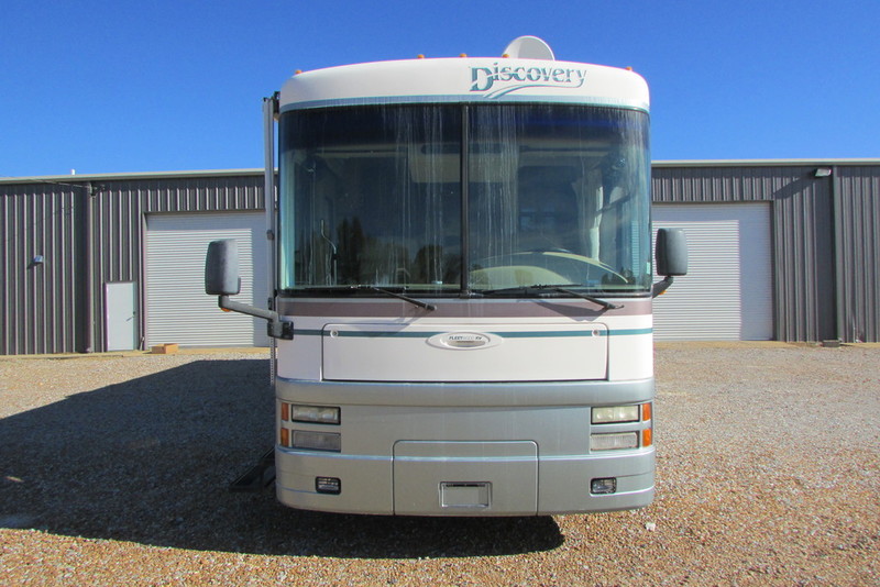 2001 Fleetwood Discovery 36T Class A Motorhome
