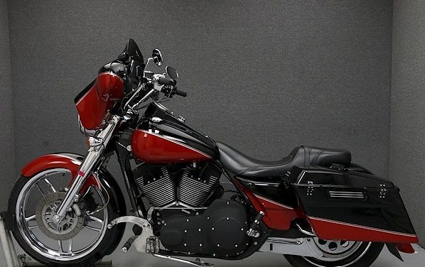 2005 Harley-Davidson Touring  HARLEY DAVIDSON ROAD KING CLASSIC 124