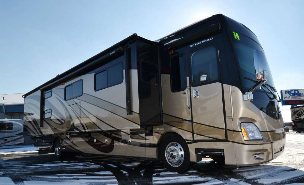 2014 Fleetwood DISCOVERY 40G