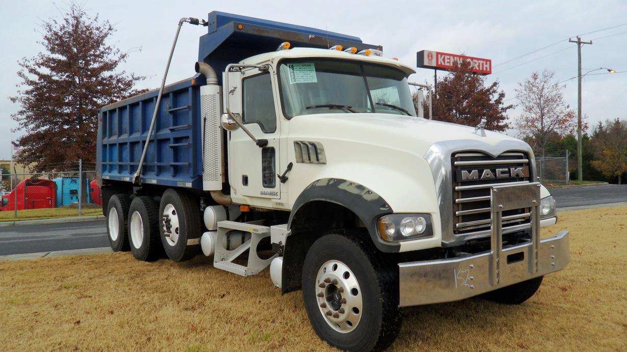 2007 Mack Granite  Dump Truck