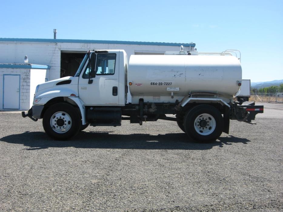 2007 International 4200  Water Truck