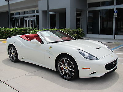 2013 Ferrari California Base Convertible 2-Door 2013 13 FERRARI CALIFORNIA * ONLY 2K MILES * WHITE OVER RED * MSRP WAS $240,966*