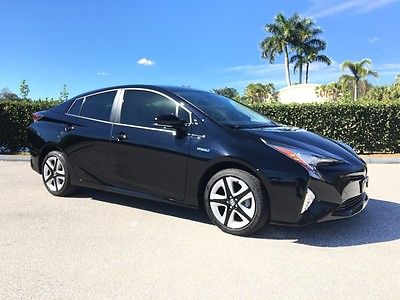 2016 Toyota Prius Technology Hatchback LOADED Package 5 2016 Toyota PRIUS Package 5 Brand NEW Only 1,880 miles 58MPG LOADED Bluetooth @@