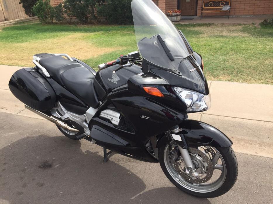 2006 Honda ST SERIES 1300