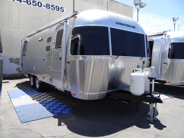 2017 Airstream International Serenity 25FB