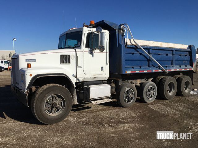 1999 International 5000sfa  Dump Truck