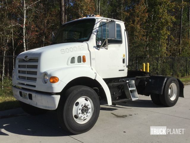 2000 Sterling L7500  Conventional - Day Cab