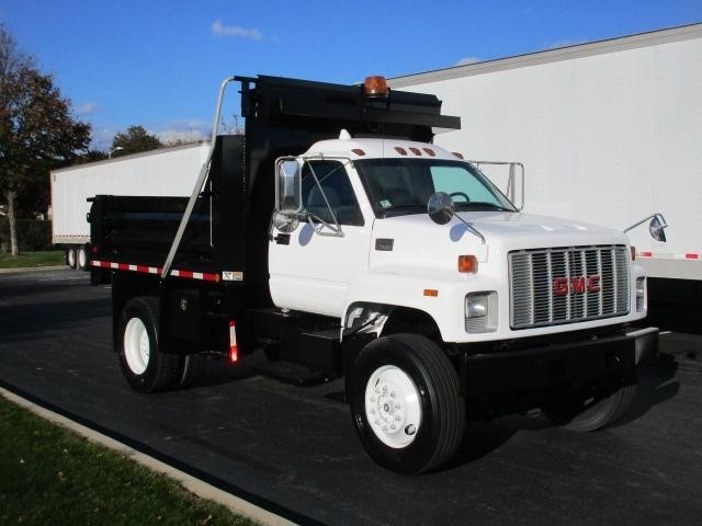 2002 Gmc C7500  Dump Truck