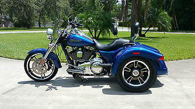 2015 Harley-Davidson Touring  Harley Davidson FLRT Freewheeler Trike only 700 mi. 5Yr Warranty Superior Blue