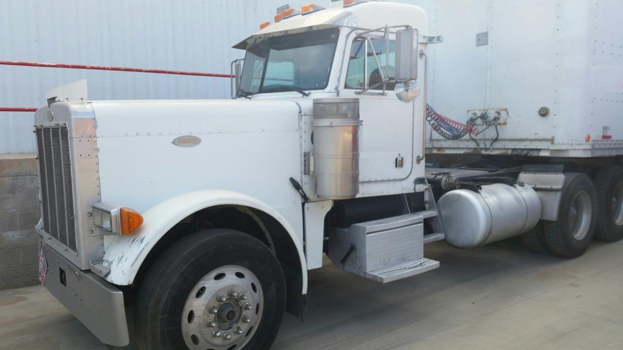 1997 Peterbilt 379  Conventional - Day Cab