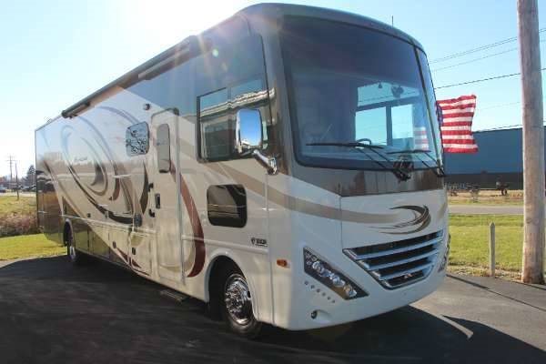 2017 Thor Motor Coach Hurricane 34F