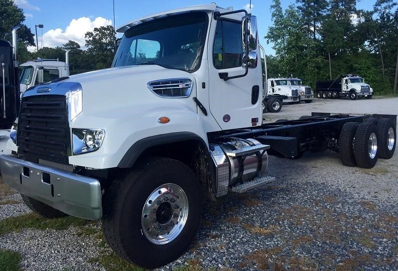 2016 Freightliner 114 Sd  Cab Chassis