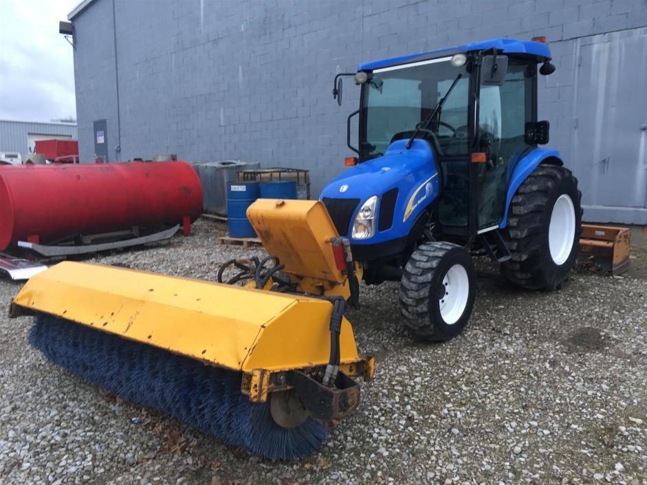 2008 New Holland T2320