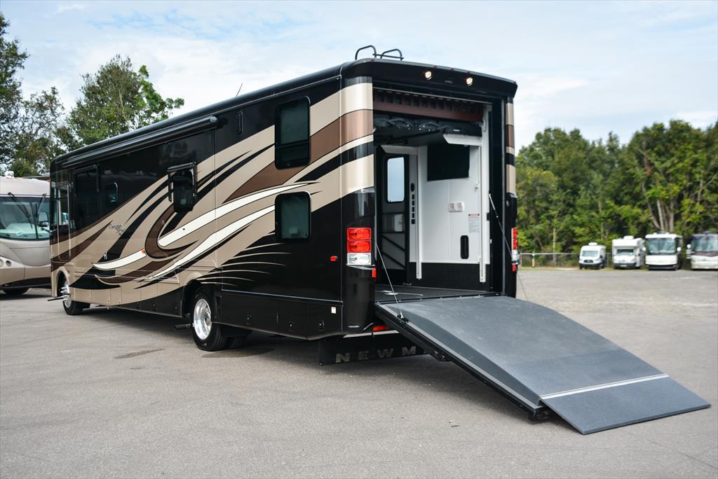 Newmar Canyon Star 3921 Rvs For