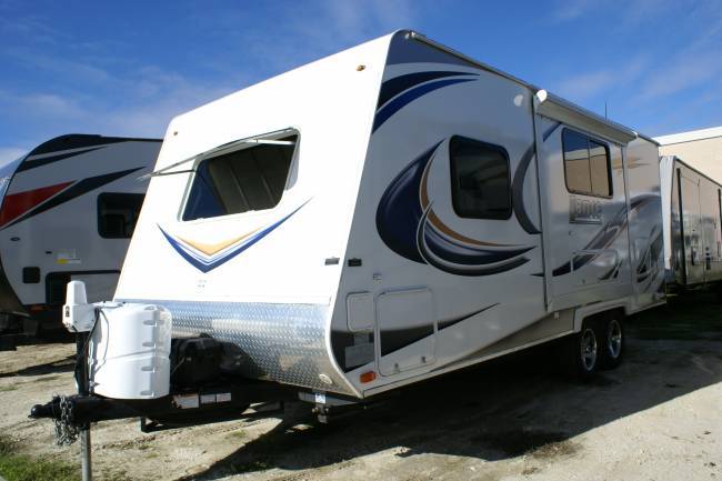 2014 Lance Travel Trailer 1985