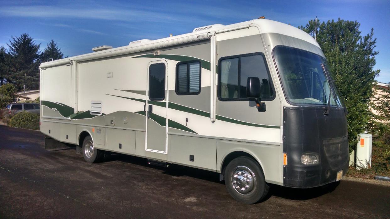 2003 Fleetwood SOUTHWIND 32V