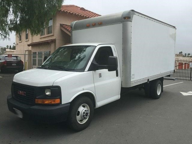 2012 Gmc Savana Cutaway  Box Truck - Straight Truck