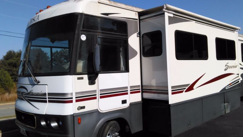 2002 Itasca SUNCRUISER 35U