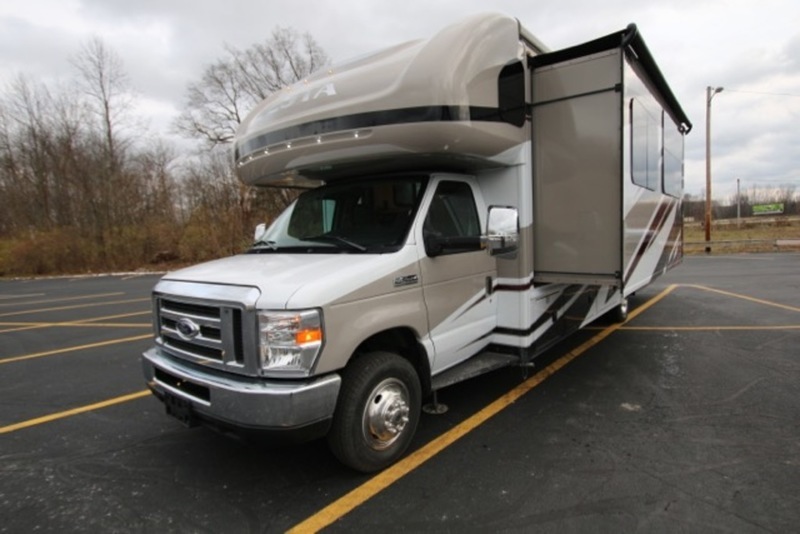 2017 Holiday Rambler Vesta 31U