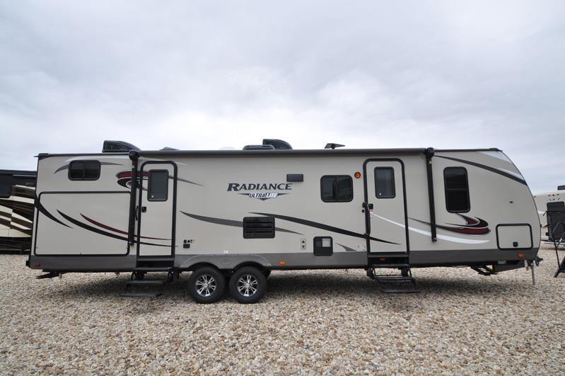 2017 Cruiser Rv Radiance Ultra-Lite 30DS W/King Bed, Ext