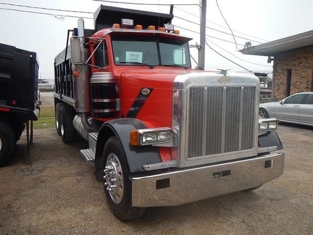 1995 Peterbilt 379  Dump Truck