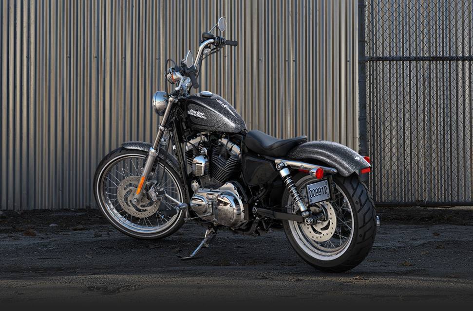 2014 Harley-Davidson XL1200V - Seventy-Two