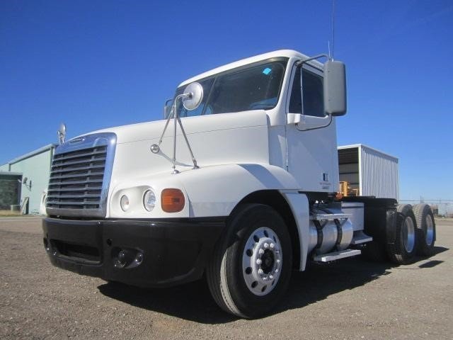 2008 Freightliner Century 120  Conventional - Day Cab