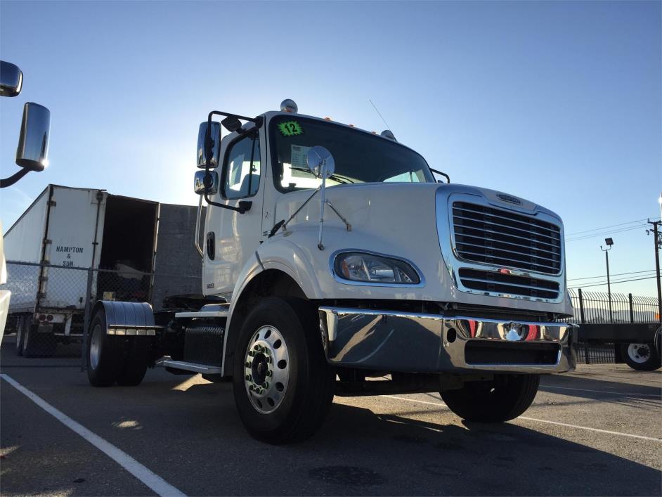 2012 Freightliner Business Class M2 100  Conventional - Day Cab