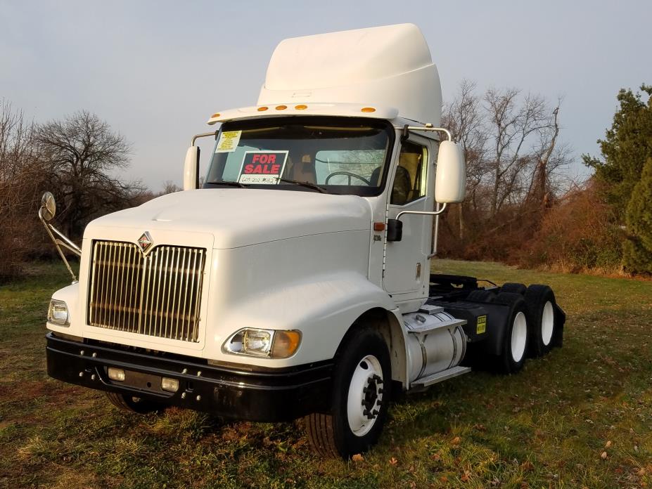 2007 International 9200  Conventional - Day Cab