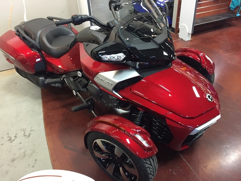 2016 Can-Am Spyder F3 T 1330