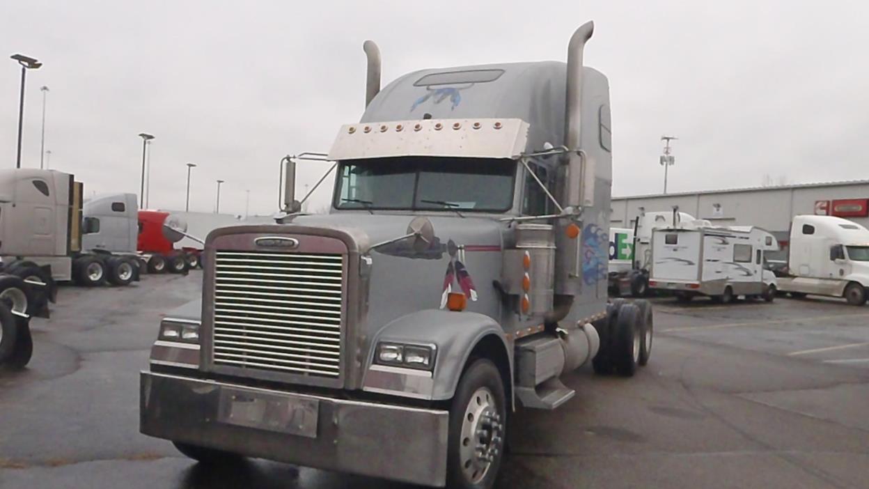 2001 Freightliner Fld120 Classic  Conventional - Sleeper Truck