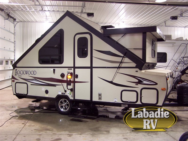 2017 Forest River Rv Rockwood Hard Side High Wall Series A215