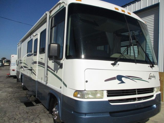 1999 Georgie Boy Landau 3410