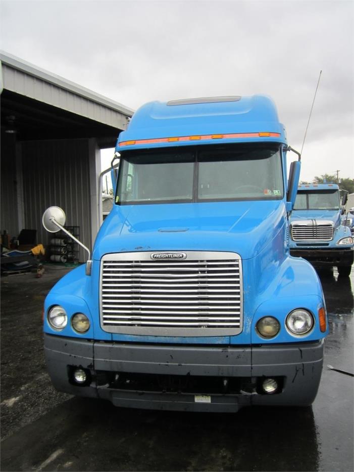 2003 Freightliner Century 120  Conventional - Sleeper Truck