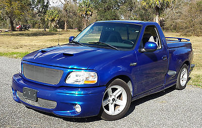 2004 Ford F-150 EXTENDED CAB UPERCHARGED SVT LIGHTNING WITH LOW MILES